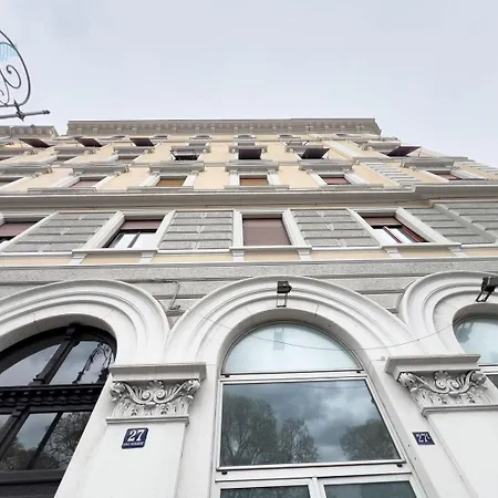Apartment Viale Miramare 27 Tirabora Short Rent *